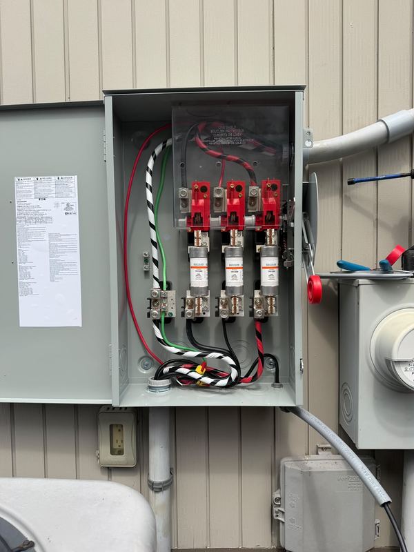 VINS Electrical job site photo 1